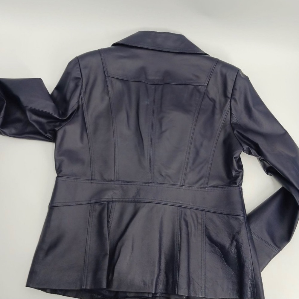 EAST 5TH WOMENS GENUINE LEATHER BLUE JACKET
SIZE LARGE - Picture 9 of 14